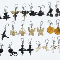 Nazka lines horn earrings