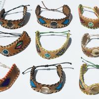 Pulseras étnicas de cuero