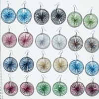 Aretes de hilo de color