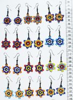 Aretes de color de flor