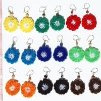 Pendientes redondos de lana